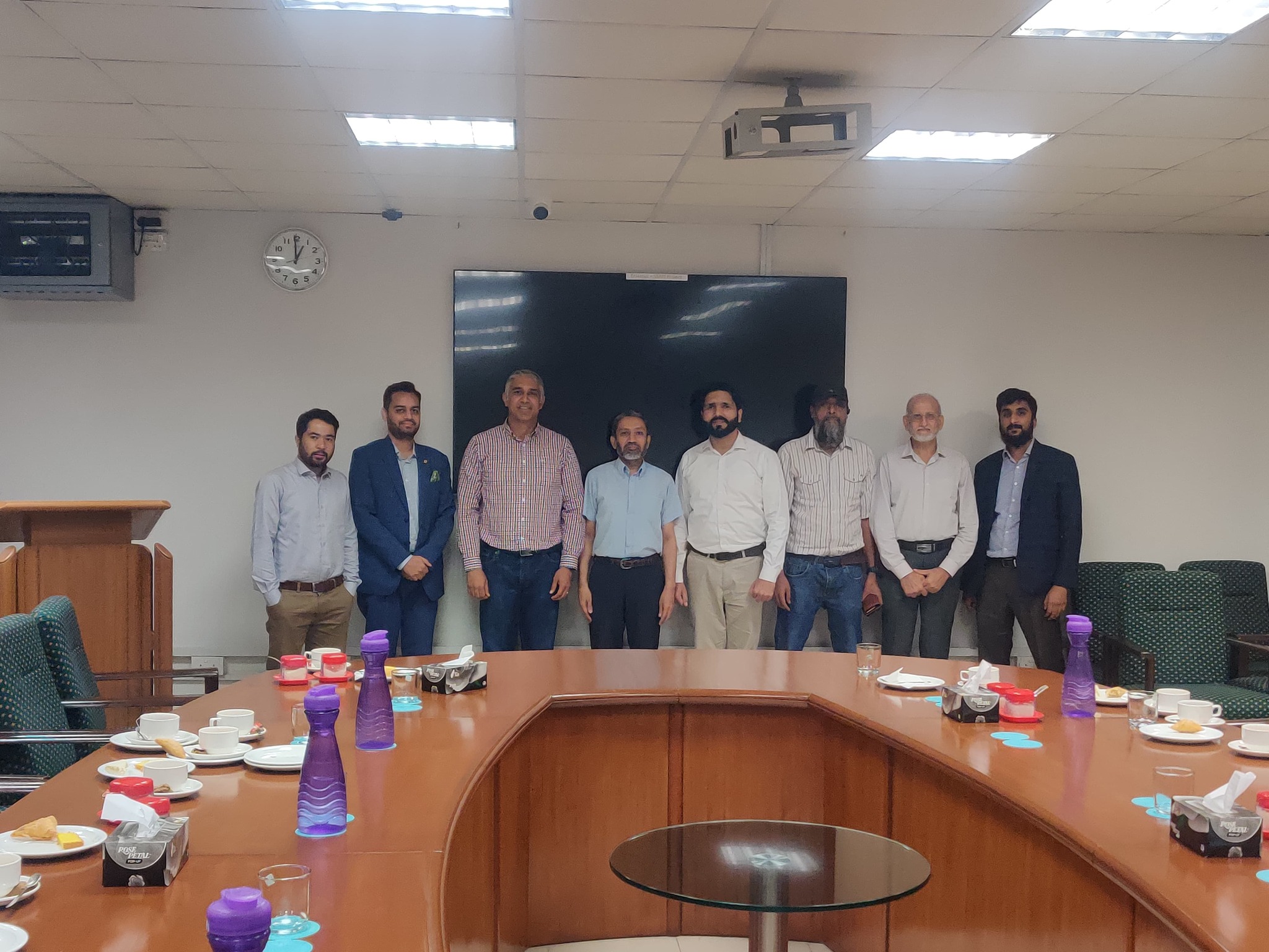 Strengthening Internet Governance Through Academia